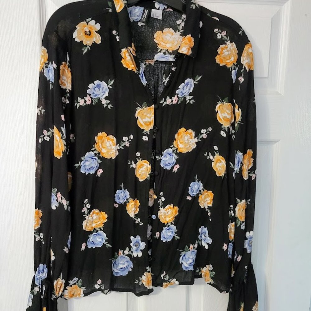Divided black floral L/S blouse Size‎ 14